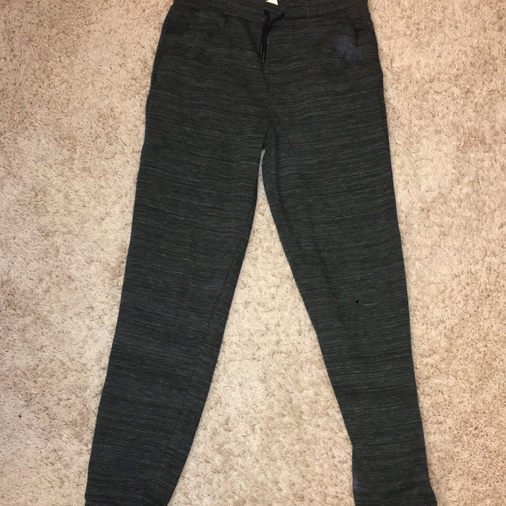 Urban pipeline boys xl 18-20 joggers